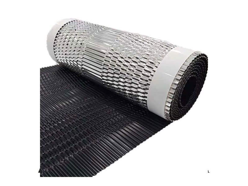 Ridge ventilation roll